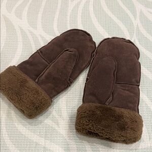 Brookstone Brown Mittens